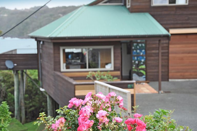 Photo of property in 58 Grand View Road, Leigh, 0985