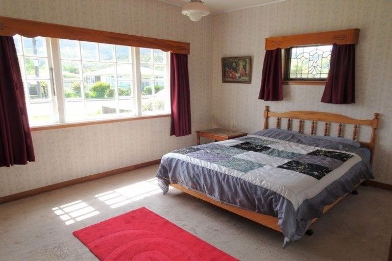 Photo of property in 58 Marlborough Street, Greymouth, 7805