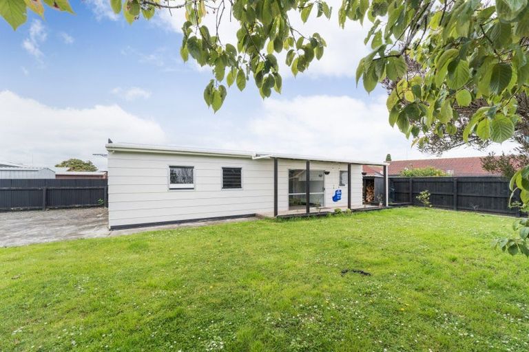 Photo of property in 17 Alexander Street, Awapuni, Palmerston North, 4412