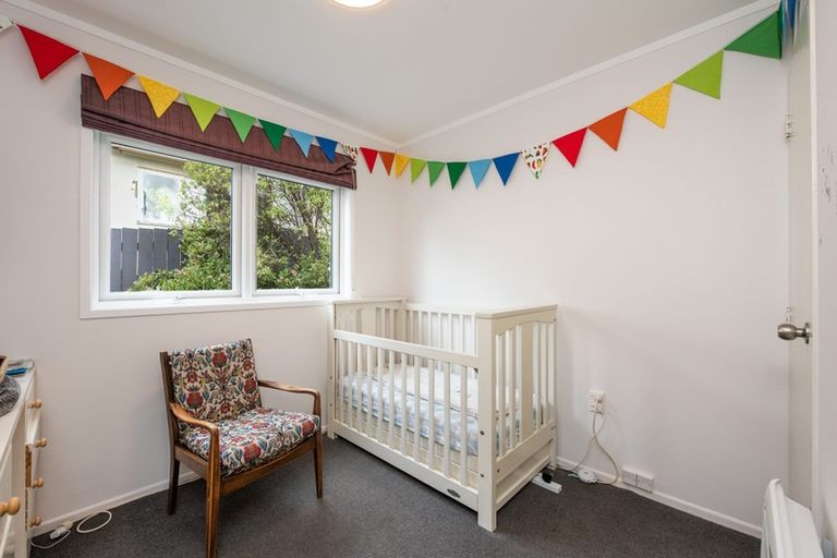 Photo of property in 52 Grays Road, Plimmerton, Porirua, 5026