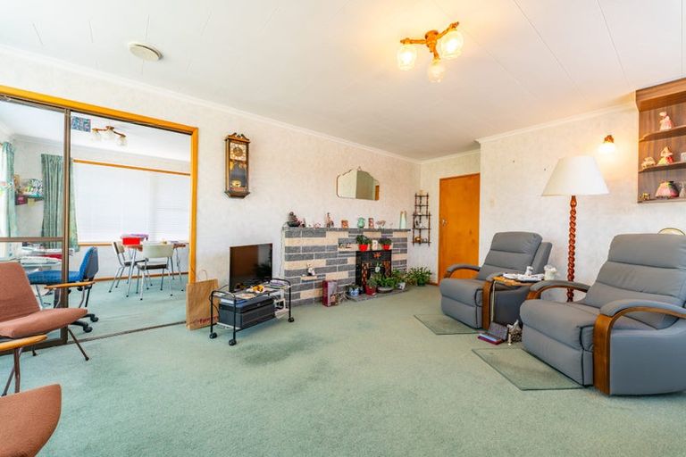 Photo of property in 17 Kenilworth Road, Oamaru North, Oamaru, 9400