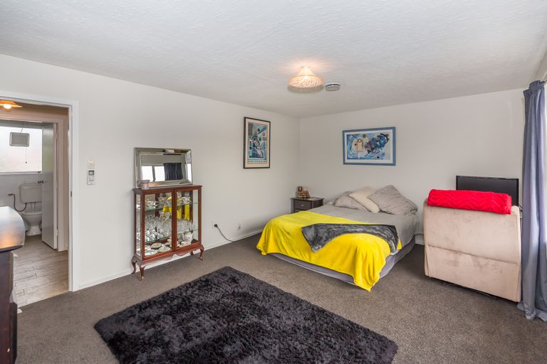 Photo of property in 2/41 Wrights Road, Addington, Christchurch, 8024