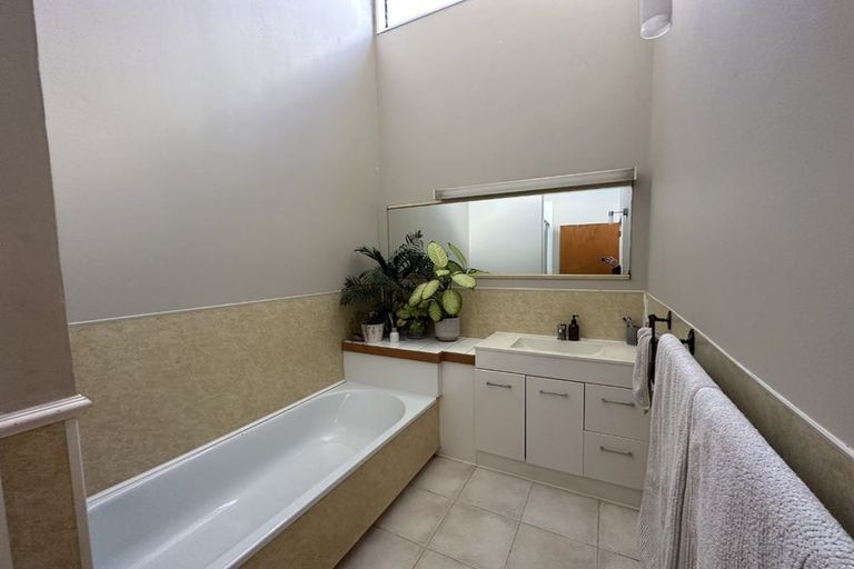 Photo of property in 1/166 Fairway Drive, Te Kamo, Whangarei, 0112