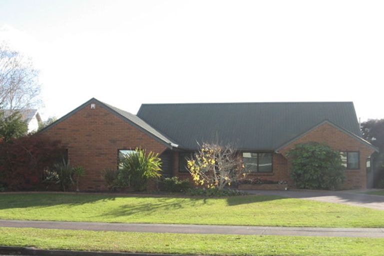 Photo of property in 66 Charles Prevost Drive, The Gardens, Auckland, 2105