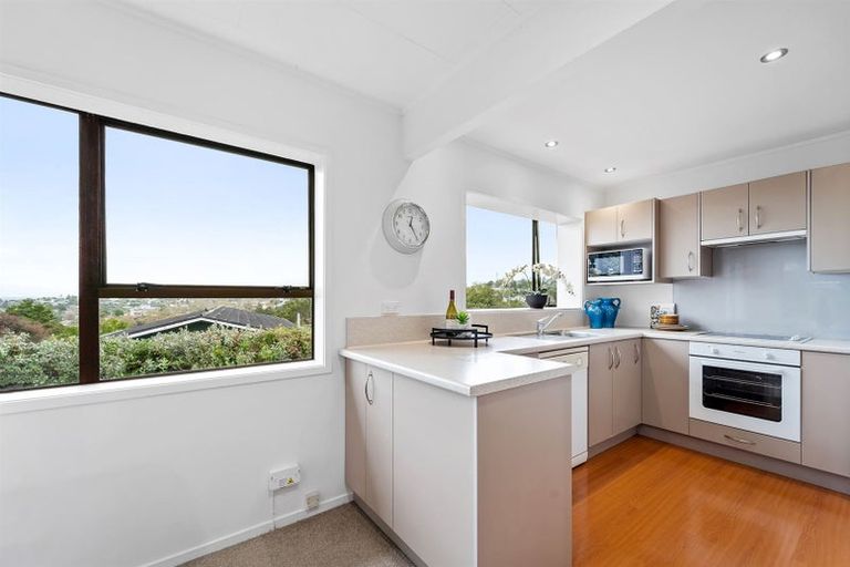 Photo of property in 2/75a Coronation Road, Hillcrest, Auckland, 0627