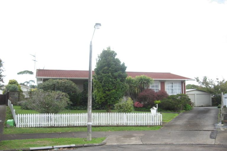Photo of property in 22 Cheam Place, Pakuranga Heights, Auckland, 2010