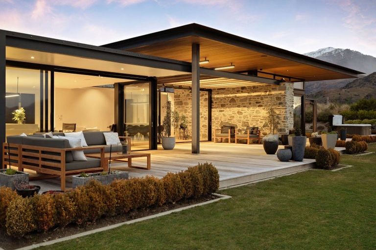 Photo of property in 6 Bloxham Lane, Lake Hayes, Queenstown, 9371