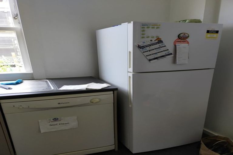 Photo of property in 28 Owen Street, Newtown, Wellington, 6021