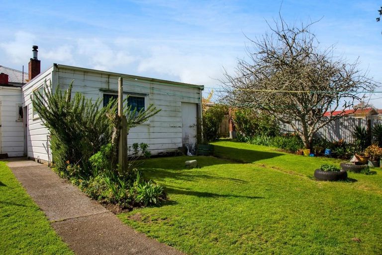 Photo of property in 71 London Street, Eltham, 4322