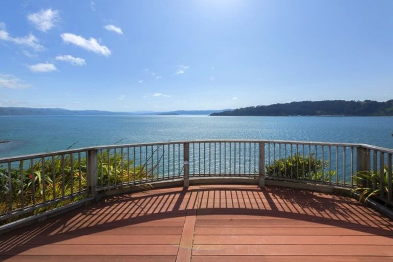 Photo of property in 76 Evans Bay Parade, Roseneath, Wellington, 6021