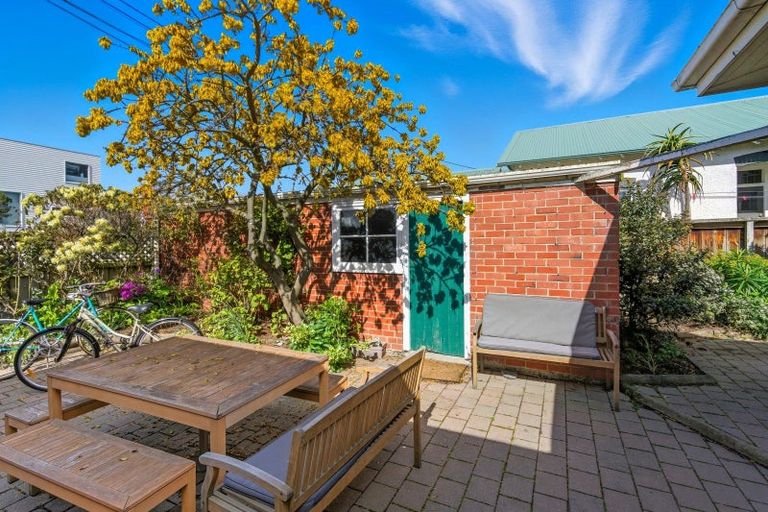 Photo of property in 31 Beach Street, Saint Clair, Dunedin, 9012