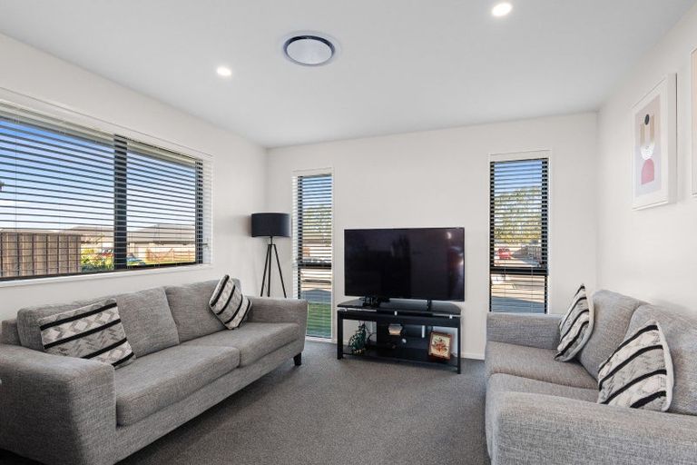 Photo of property in 21 Bob Reid Crescent, Darfield, 7510