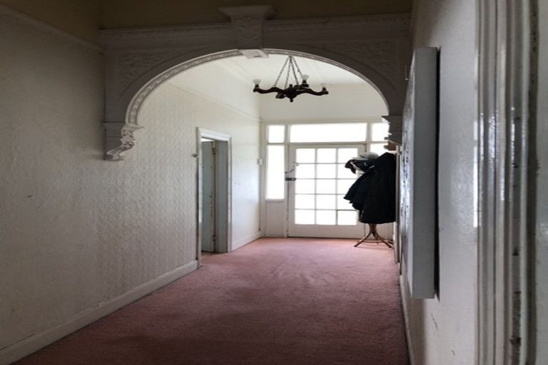 Photo of property in 18 Shoal Bay Road, Devonport, Auckland, 0624