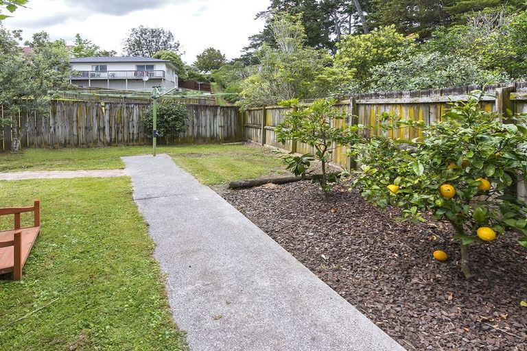 Photo of property in 2/28 De Quincey Terrace, Highland Park, Auckland, 2010