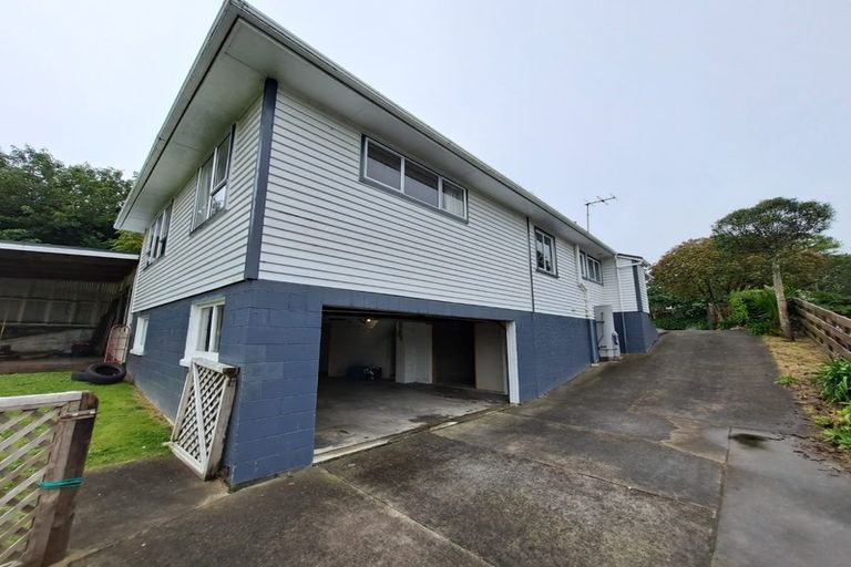 Photo of property in 20 Stuart Place, Blagdon, New Plymouth, 4310