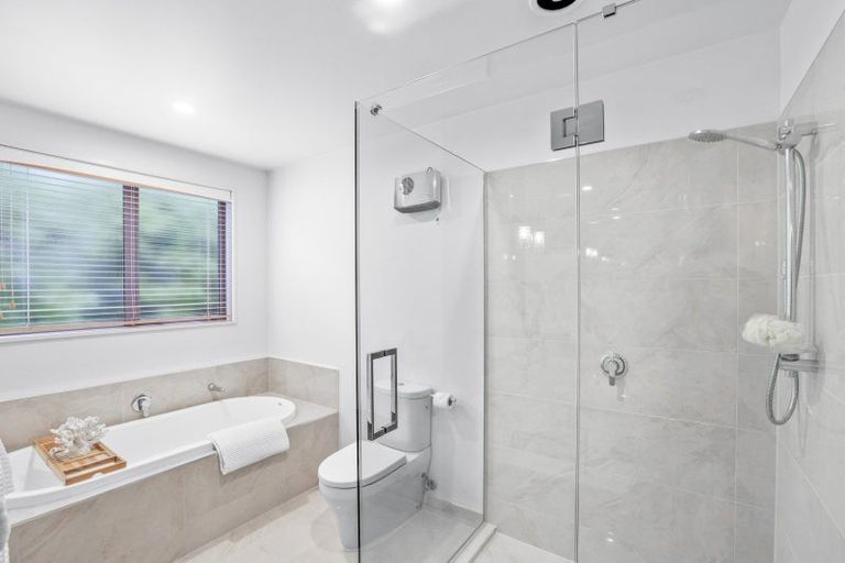 Photo of property in 320 Cannon Hill Crescent, Mount Pleasant, Christchurch, 8081