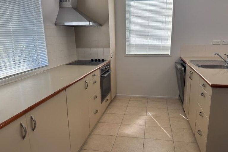 Photo of property in 38 Opito Way, East Tamaki, Auckland, 2013