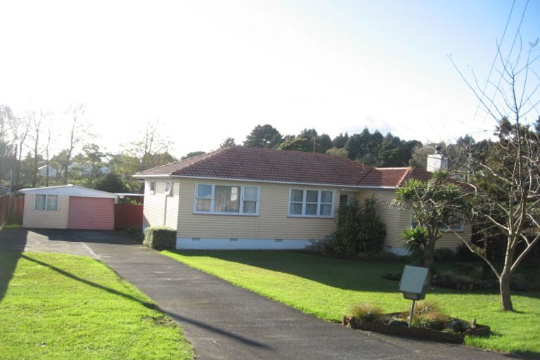 Photo of property in 62 Orams Road, Hillpark, Auckland, 2102