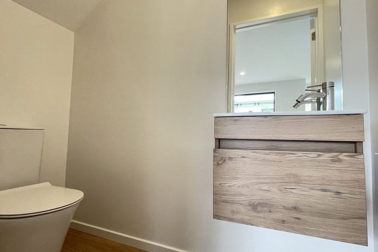 Photo of property in 88 Holly Road, St Albans, Christchurch, 8014