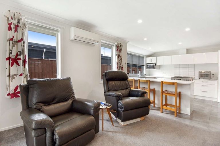Photo of property in 15 Serenity Crescent, Kelvin Grove, Palmerston North, 4414