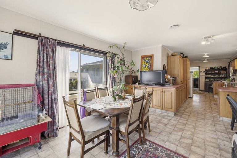 Photo of property in 6 Crombie Street, Bellevue, Tauranga, 3110