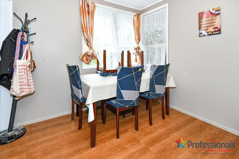 Photo of property in 531 Massey Road, Mangere, Auckland, 2022