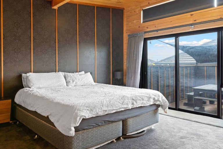 Photo of property in 18 Pembroke Street, Avondale, Christchurch, 8061