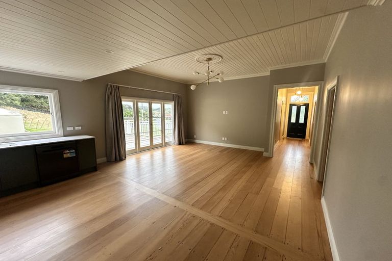 Photo of property in 33 Koheroa Road, Mercer, 2474