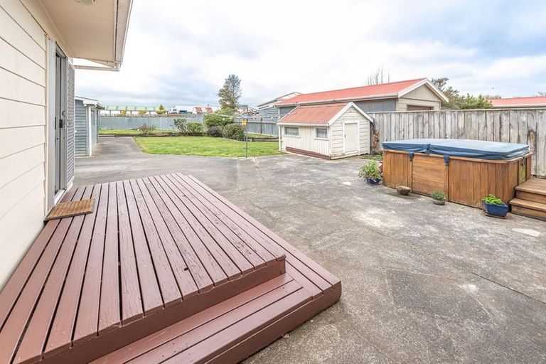 Photo of property in 25 Alexandra Street, Marton, 4710