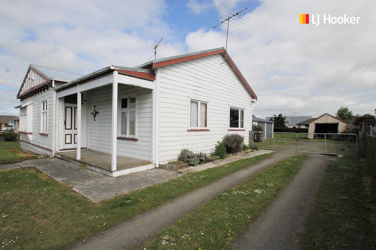 Photo of property in 60 Johnson Street, Milton, 9220