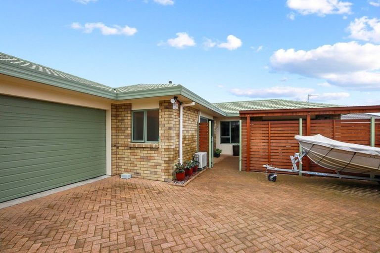 Photo of property in 29 Admiral Crescent, Flagstaff, Hamilton, 3210