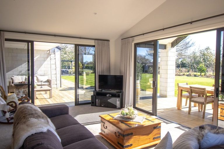 Photo of property in 27 Monarch Park Lane, Leamington, Cambridge, 3432