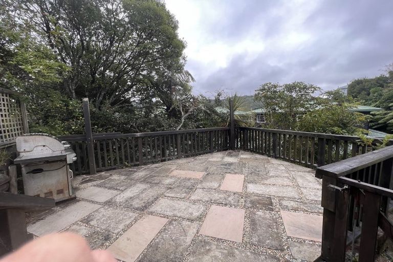 Photo of property in 142 The Ridgeway, Mornington, Wellington, 6021