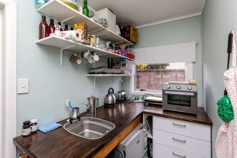 Photo of property in 44b Whiteley Street, Moturoa, New Plymouth, 4310