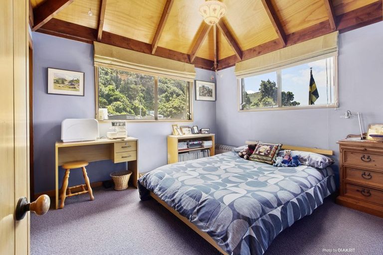 Photo of property in 146 Breaker Bay Road, Breaker Bay, Wellington, 6022