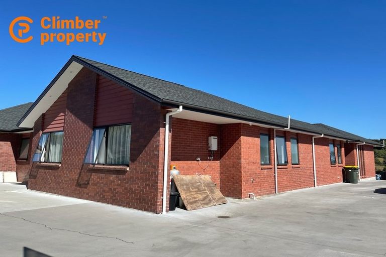 Photo of property in 12 Te Awa Place, Red Beach, 0932