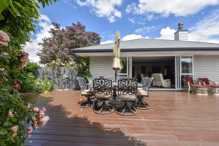 Photo of property in 5 Warrington Court, Carterton, 5713