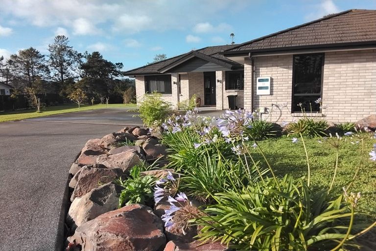 Photo of property in 11 Cherrywood Rise, Paparoa, 0571