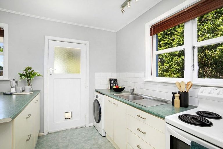 Photo of property in 46 Handyside Street, Tawa, Wellington, 5028