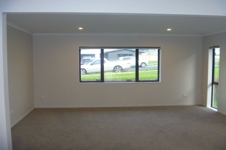 Photo of property in 13 Muirhill Place, Pokeno, 2402