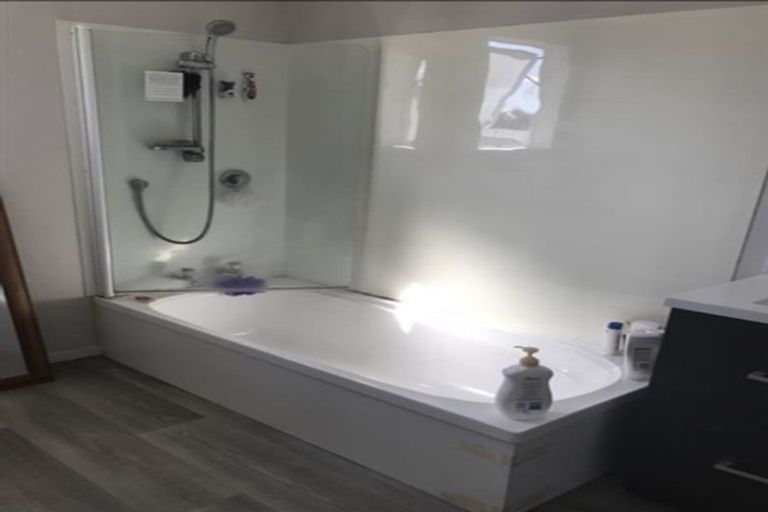 Photo of property in 6 Janese Place, Weymouth, Auckland, 2103