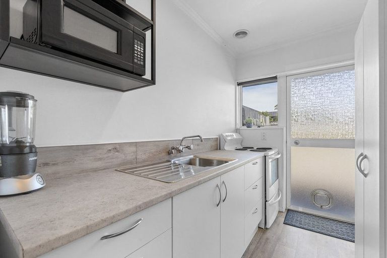 Photo of property in 3/220 Coronation Avenue, Welbourn, New Plymouth, 4310