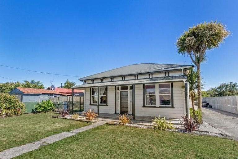 Photo of property in 63 Wakefield Street, Westport, 7825