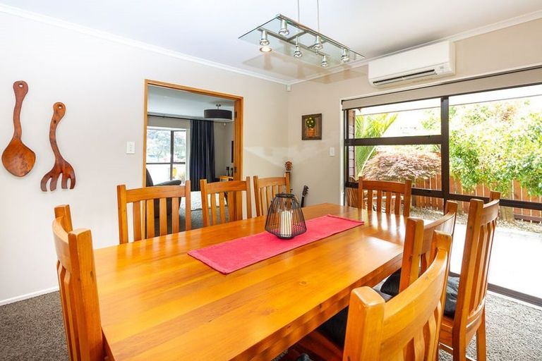 Photo of property in 6 Hanmer Place, Highbury, Palmerston North, 4412