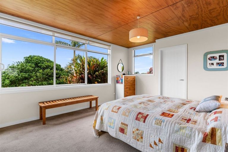 Photo of property in 9 Cullen Road, Waipu, 0582