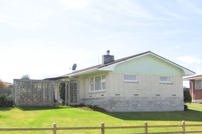 Photo of property in 3 Hinau Street, Pukehangi, Rotorua, 3015