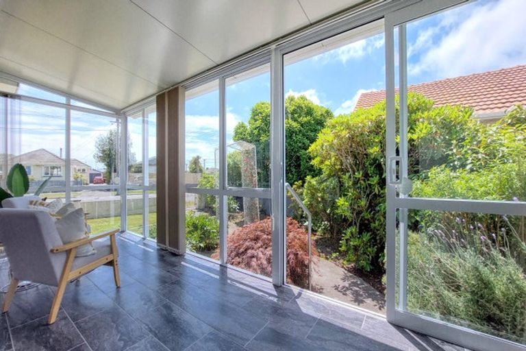 Photo of property in 60 Hargood Street, Woolston, Christchurch, 8062