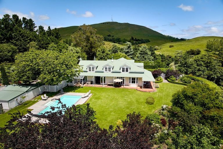 Photo of property in 8 Maungahina Road, Te Ore Ore, Masterton, 5886