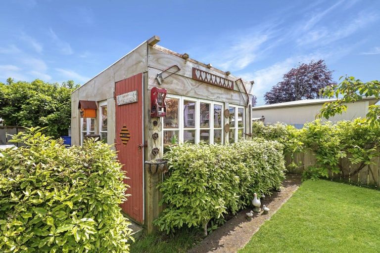 Photo of property in 34 Queen Street, Dannevirke, 4930