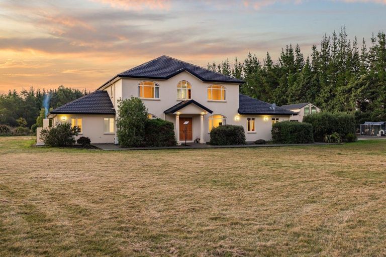 Photo of property in 16 Harpers Road, Loburn, Rangiora, 7472